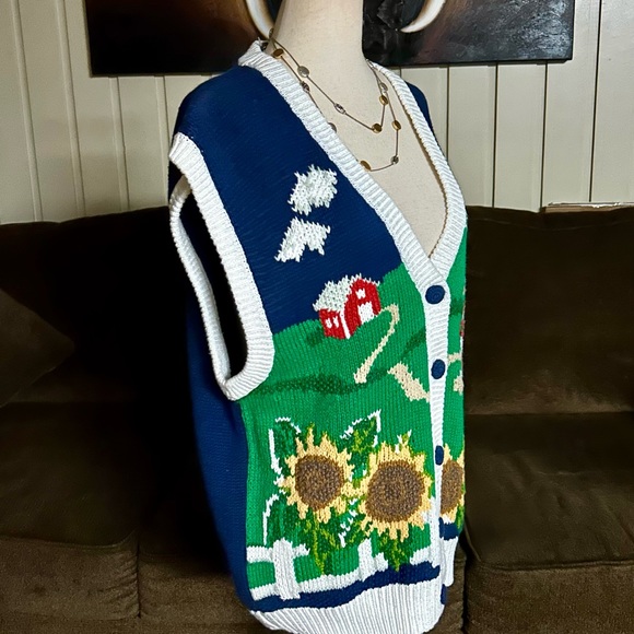 P’ Galli Designs~Vintage X-Large Vest W/ Sunflower & Barn Scene Embroidery (New) - Picture 8 of 11